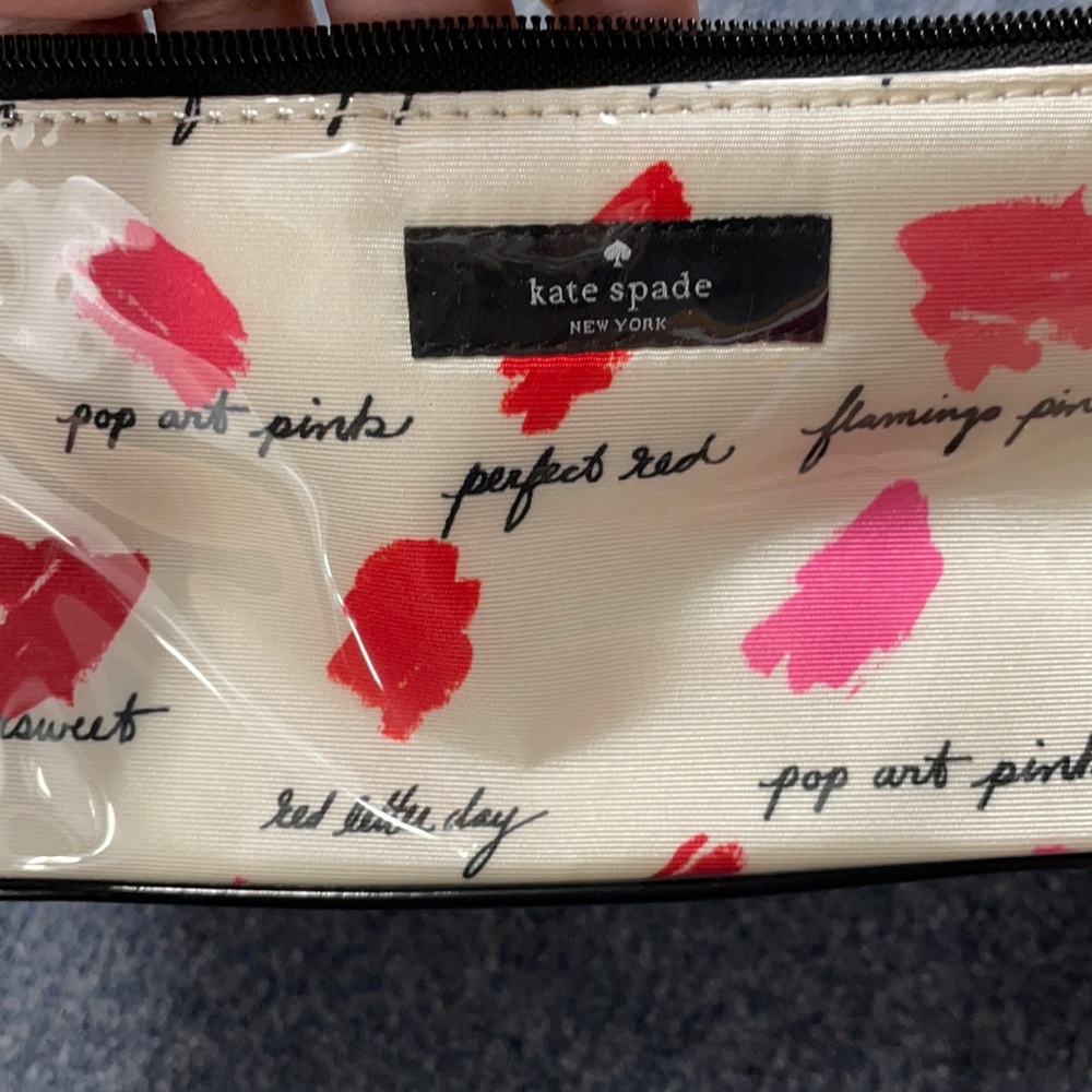 NWOT- Kate Spade LARGE ColinMake up bag
